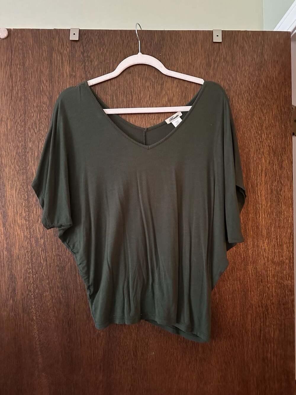 Rosette Olive Green Dolman Sleeve V-Neck Top Size M